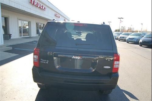 Jeep Patriot 2011 photo 1