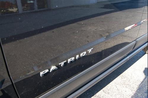 Jeep Patriot 2011 photo 2