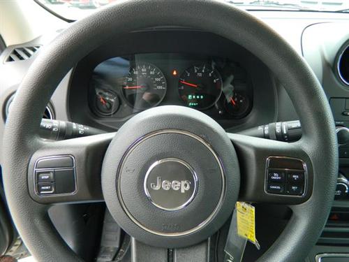 Jeep Patriot 2011 photo 3