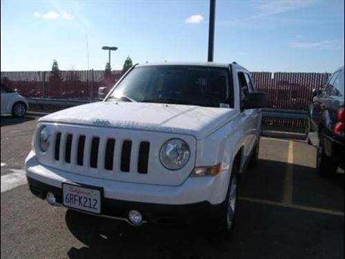 Jeep Patriot 2011 photo 2