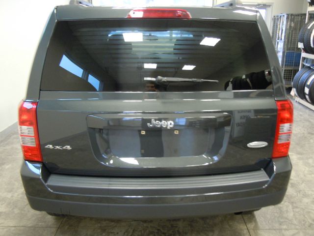 Jeep Patriot 2011 photo 4