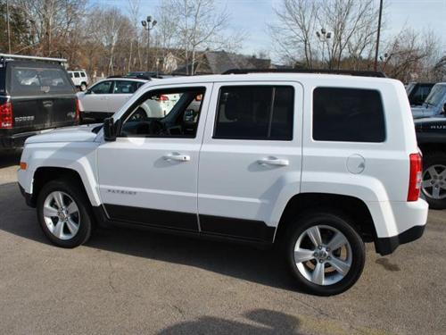 Jeep Patriot 2011 photo 1