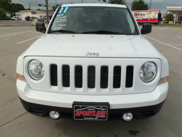 Jeep Patriot 2011 photo 2