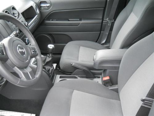 Jeep Patriot 2011 photo 4