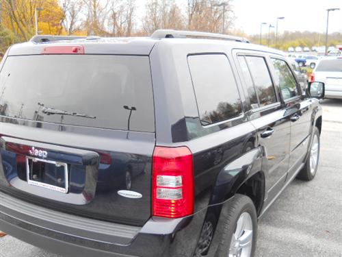 Jeep Patriot 2011 photo 3