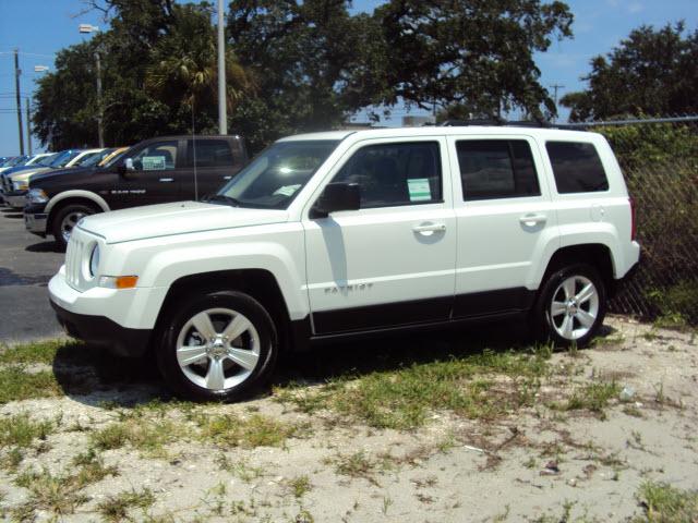 Jeep Patriot 2011 photo 1