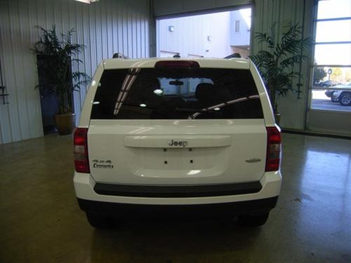Jeep Patriot 2011 photo 2