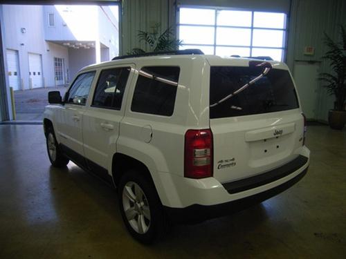 Jeep Patriot 2011 photo 1