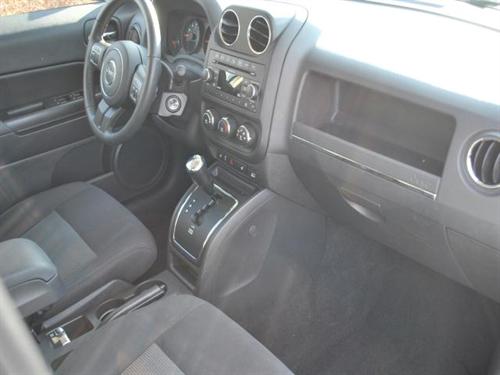 Jeep Patriot 2011 photo 1