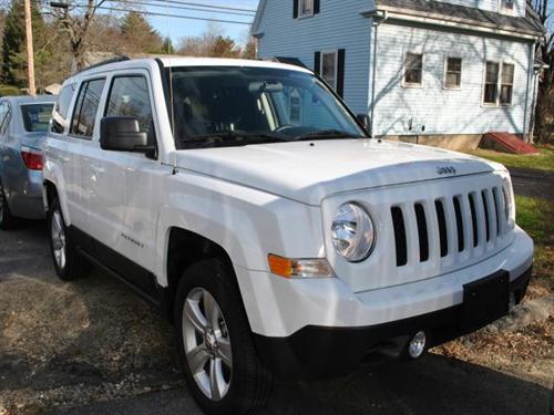 Jeep Patriot 2011 photo 2