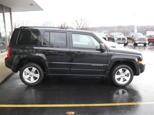 Jeep Patriot 2011 photo 3
