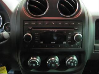 Jeep Patriot 2011 photo 2