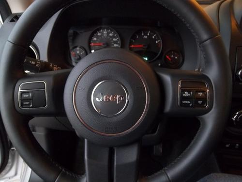 Jeep Patriot 2011 photo 4