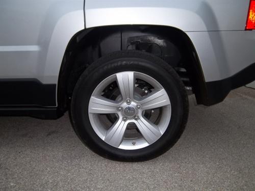 Jeep Patriot 2011 photo 3