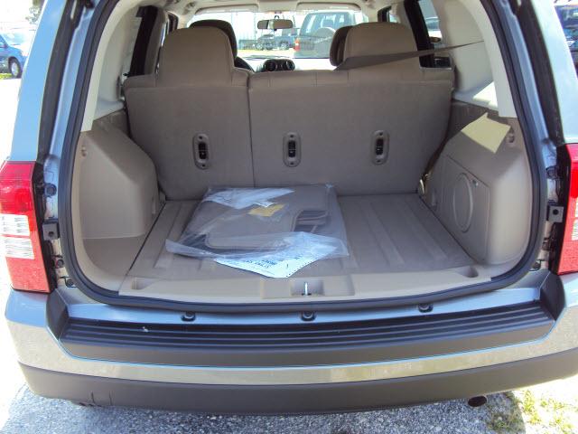 Jeep Patriot 2.4 A SR 5dr Wgn W/sunroof Sport Utility