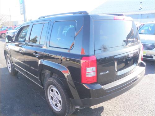 Jeep Patriot 2011 photo 3