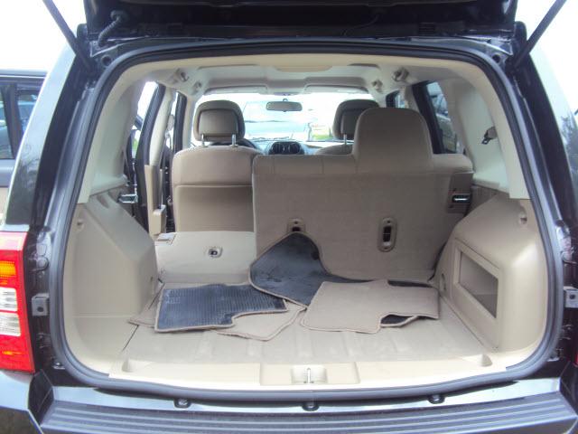 Jeep Patriot 2011 photo 2