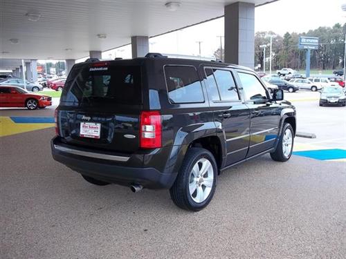 Jeep Patriot 2011 photo 1