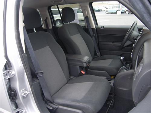 Jeep Patriot 2011 photo 1