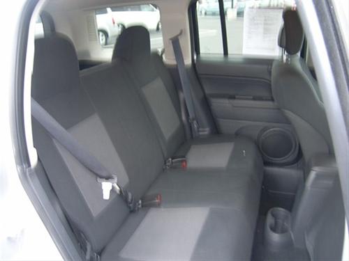 Jeep Patriot 2011 photo 2