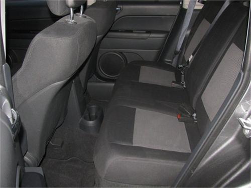 Jeep Patriot 2011 photo 2