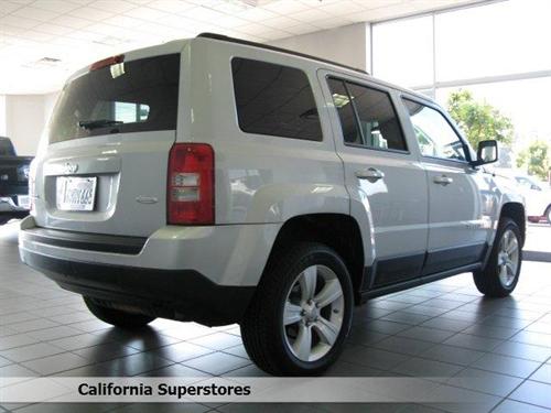 Jeep Patriot 2011 photo 2