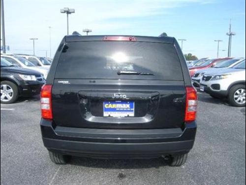 Jeep Patriot 2011 photo 1