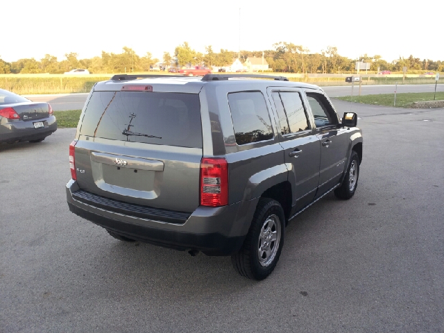 Jeep Patriot Elk Conversion Van SUV