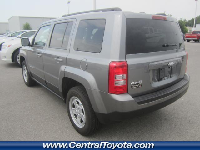 Jeep Patriot 2013 photo 2