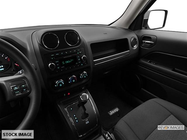 Jeep Patriot 2013 photo 2
