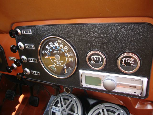 Jeep Scrambler CJ8 1981 photo 4