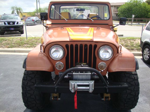 Jeep Scrambler CJ8 1981 photo 7