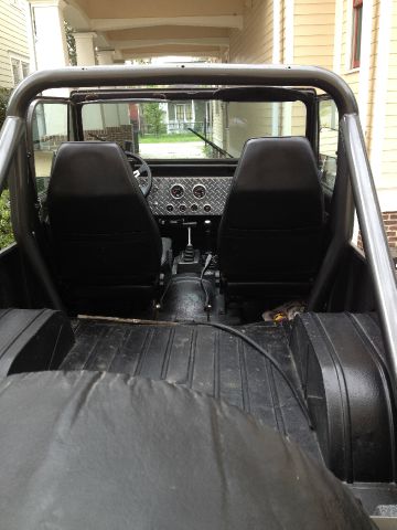 Jeep Scrambler CJ8 1982 photo 1