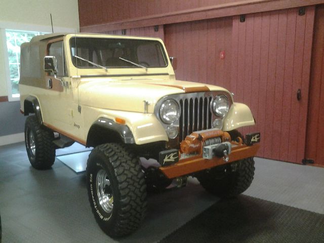 Jeep Scrambler CJ8 1983 photo 4