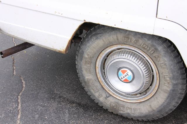 Jeep Wagoneer 1973 photo 1