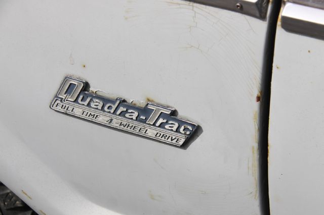 Jeep Wagoneer 1973 photo 17