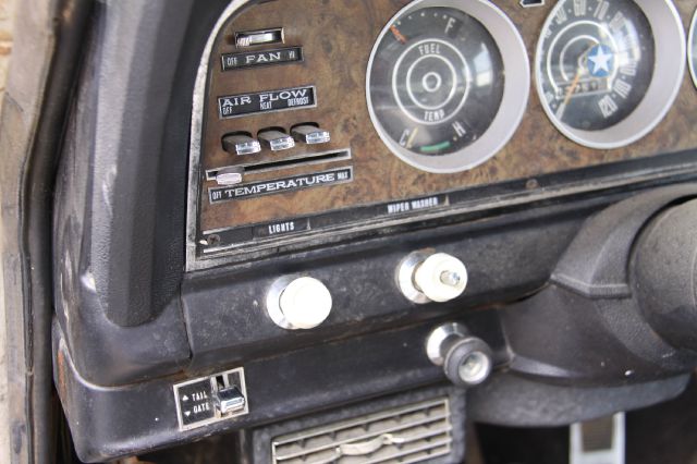 Jeep Wagoneer 1973 photo 29