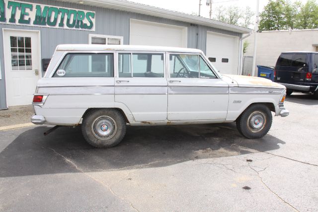 Jeep Wagoneer 1973 photo 31