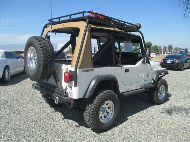 Jeep Wrangler 1987 photo 3
