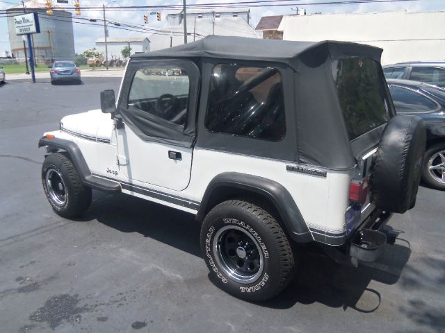 Jeep Wrangler 1988 photo 3