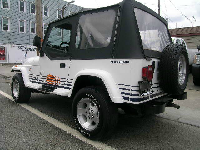 Jeep Wrangler 1989 photo 3