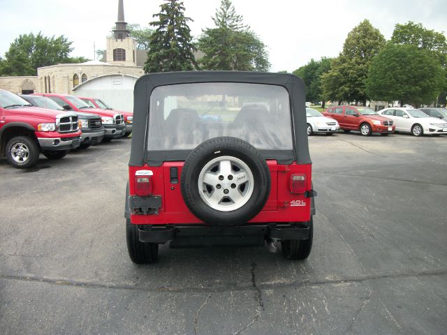 Jeep Wrangler Base SUV