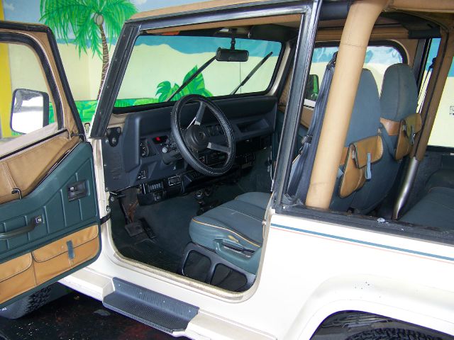 Jeep Wrangler 3.5 SE SUV