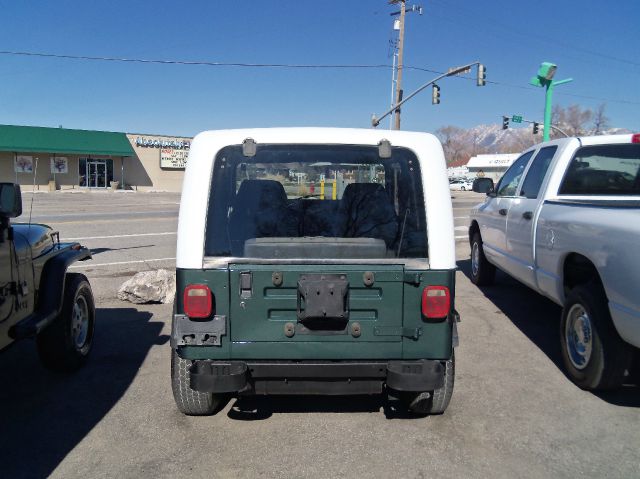 Jeep Wrangler XR SUV