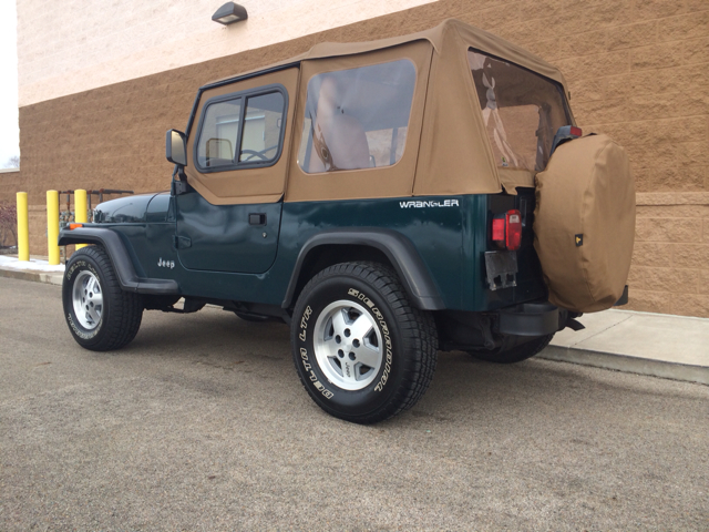 Jeep Wrangler 1995 photo 2