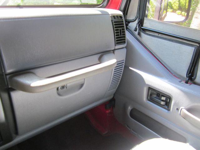 Jeep Wrangler 1997 photo 7