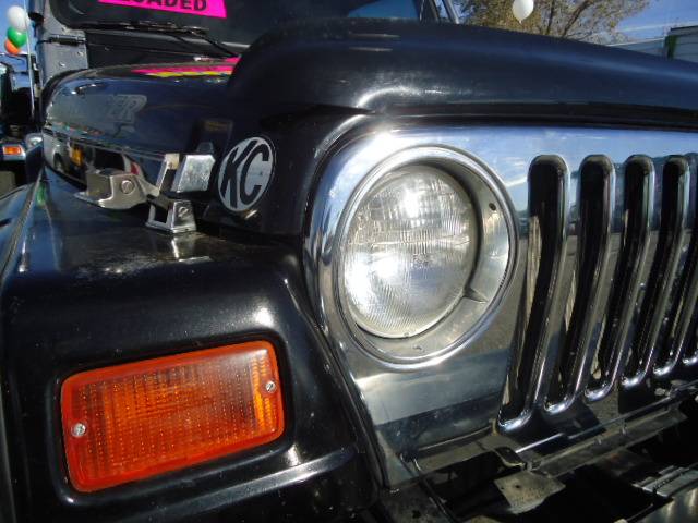 Jeep Wrangler 1997 photo 2