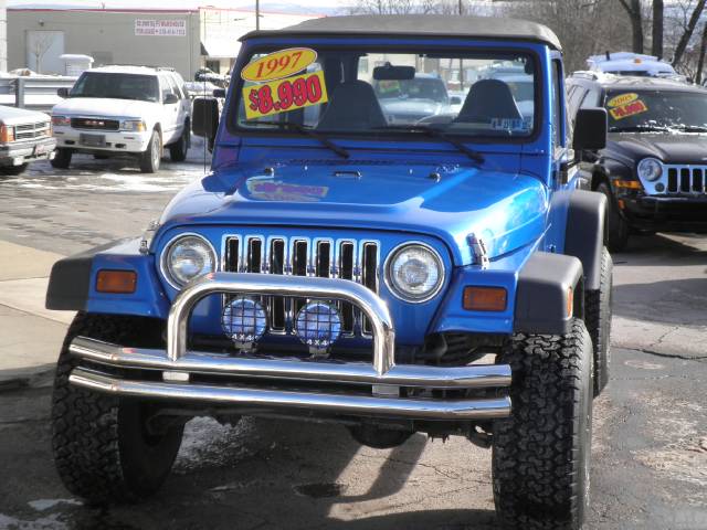 Jeep Wrangler 14 Box MPR Sport Utility