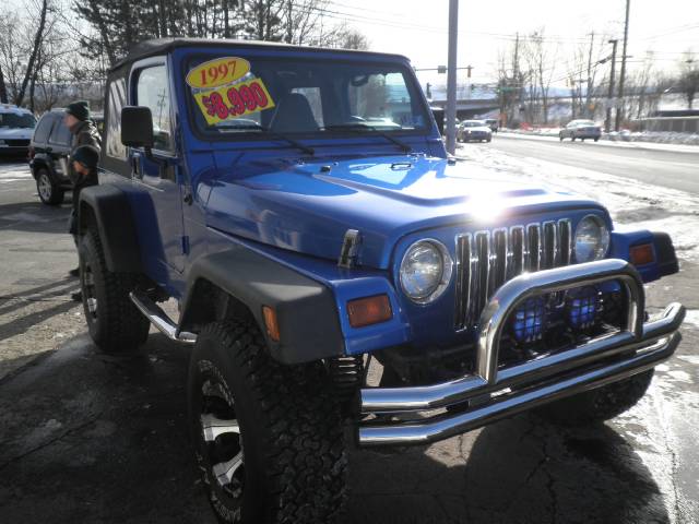 Jeep Wrangler 1997 photo 2