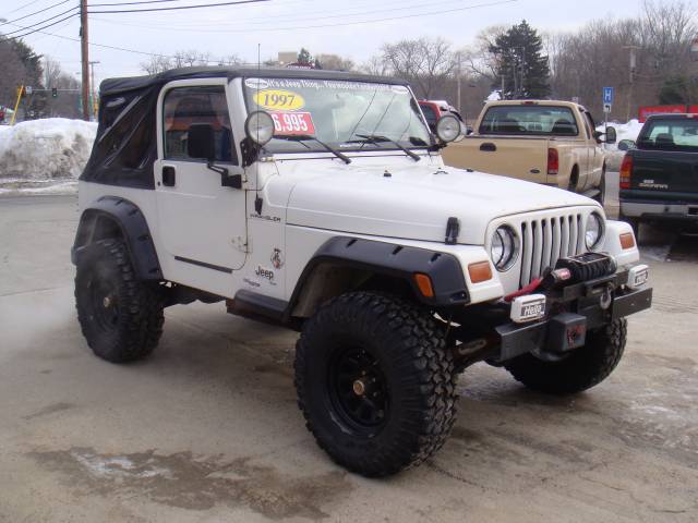 Jeep Wrangler 1997 photo 1